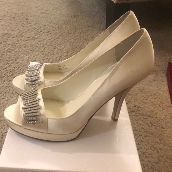Calvin Klein bridal shoes - Picture 8 of 8
